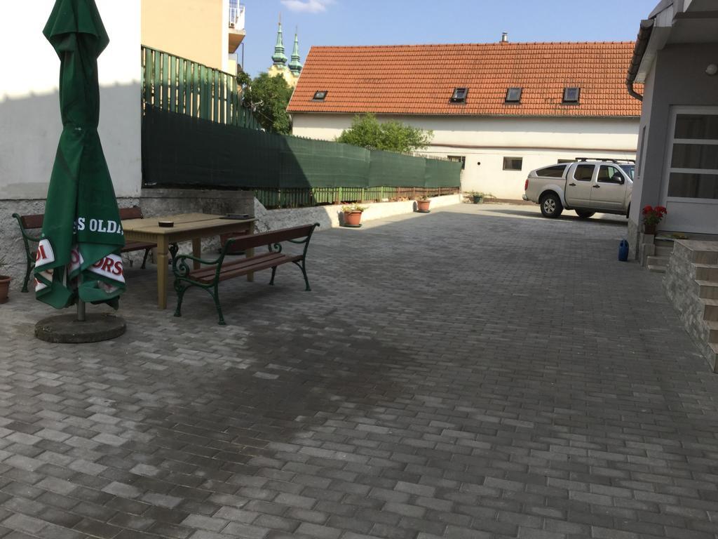 Avas Apartman Miskolc Extérieur photo