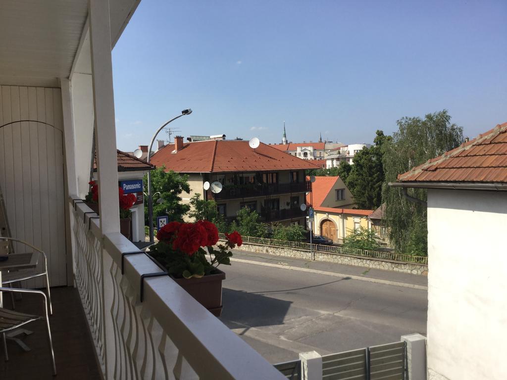 Avas Apartman Miskolc Extérieur photo