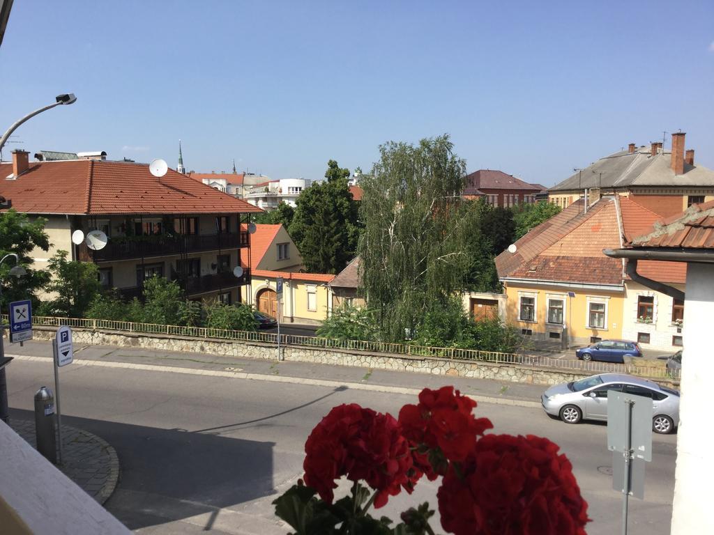 Avas Apartman Miskolc Extérieur photo