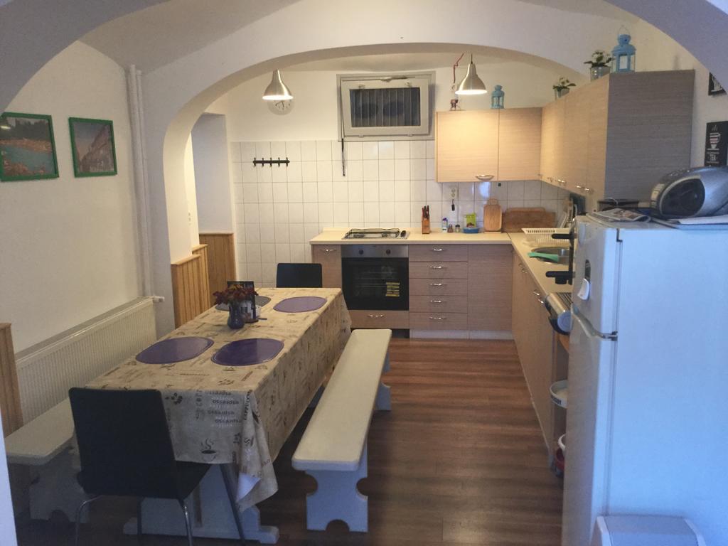 Avas Apartman Miskolc Extérieur photo