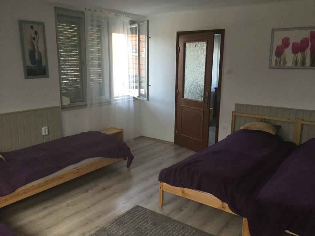 Avas Apartman Miskolc Extérieur photo
